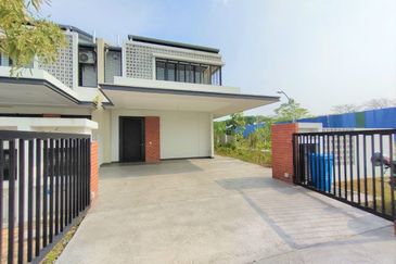 Elmina Green One @ City of Elmina