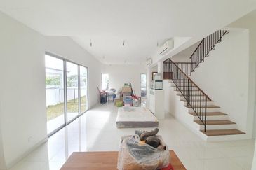 Parkfield Residences, Tropicana Heights