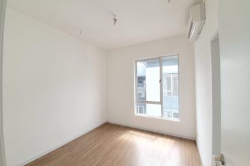 Parkfield Residences, Tropicana Heights