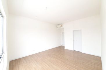 Parkfield Residences, Tropicana Heights