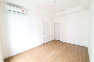 Parkfield Residences, Tropicana Heights