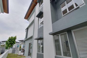 Parkfield Residences, Tropicana Heights