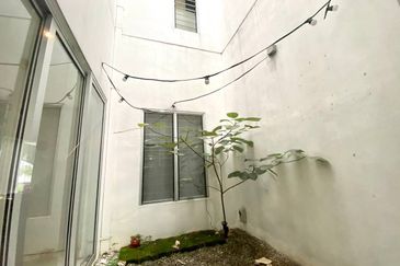 Parkfield Residences, Tropicana Heights