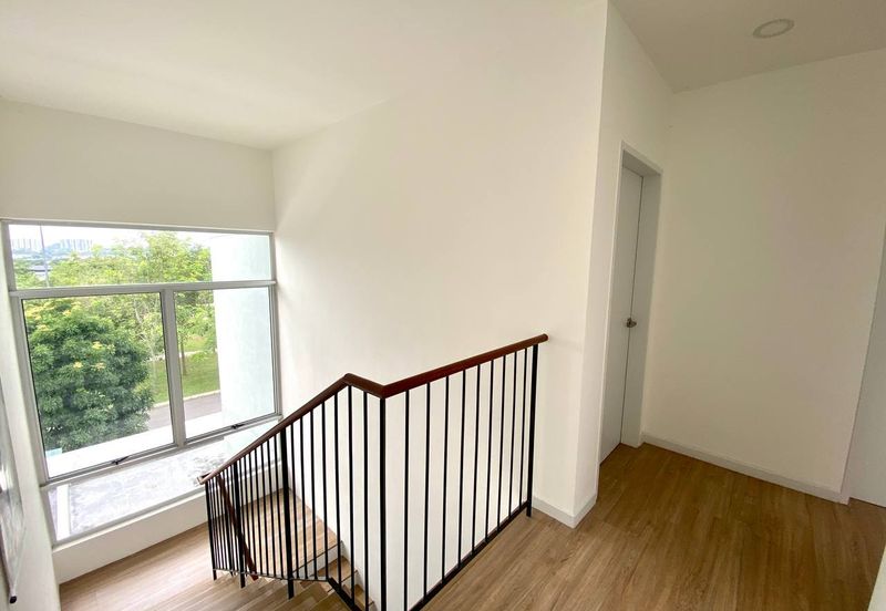 Parkfield Residences, Tropicana Heights