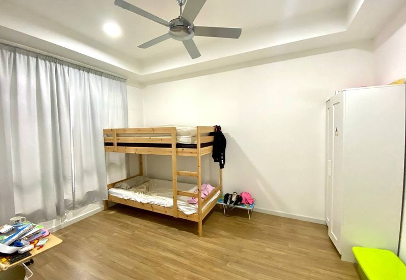 Parkfield Residences, Tropicana Heights