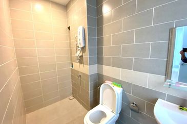 Parkfield Residences, Tropicana Heights