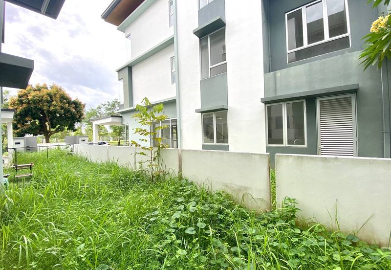 Parkfield Residences, Tropicana Heights