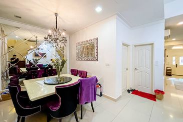 [24x90] Double Storey Superlink Jalan Tiang Seri Tropika 2 Bukit Jelutong Shah Alam FOR SALE Freehold 