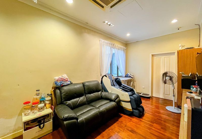 [24x90] Double Storey Superlink Jalan Tiang Seri Tropika 2 Bukit Jelutong Shah Alam FOR SALE Freehold 