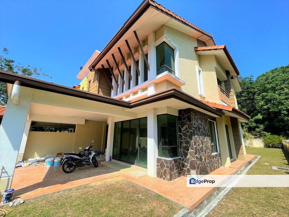 [4,800 SQFT] END LOT 2 Storey Semi D Country Heights, Kajang FOR SALE, Selangor, Country Heights