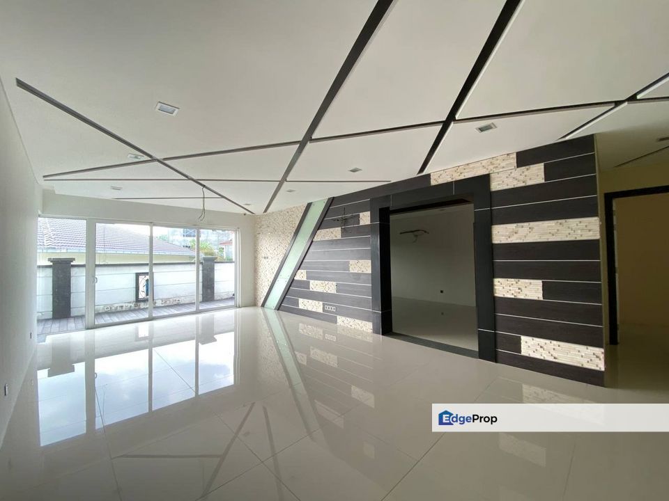 [8,500 SQFT] Double Storey Bungalow Impian Golf & Country Club Saujana Impian Kajang FOR SALE, Selangor, Kajang