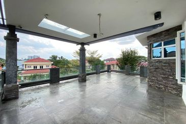 Impian Golf & Country Club