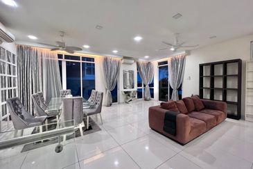 Saville @ The Park - Twin Villa