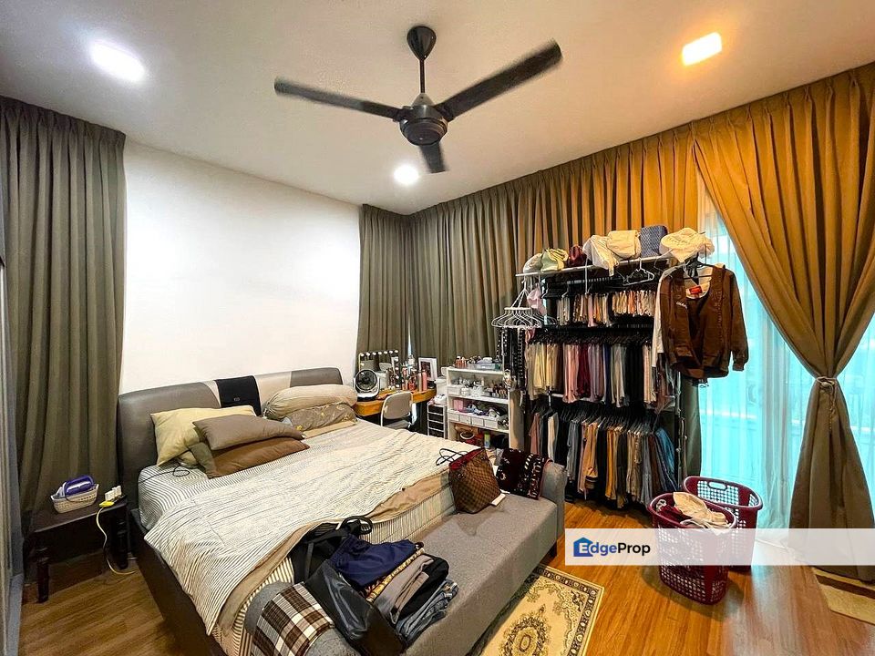 Ferrea Denai Alam Shah Alam End Lot Double Storey Terrace For Sale Freehold, Selangor, Shah Alam