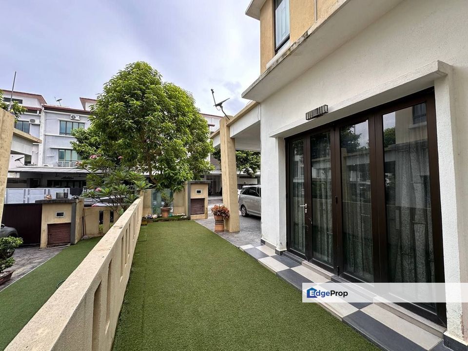 Taman Tropika 2 Sg Tangkas Bangi 3 Storey Semi D For Sale Freehold , Selangor, Kajang