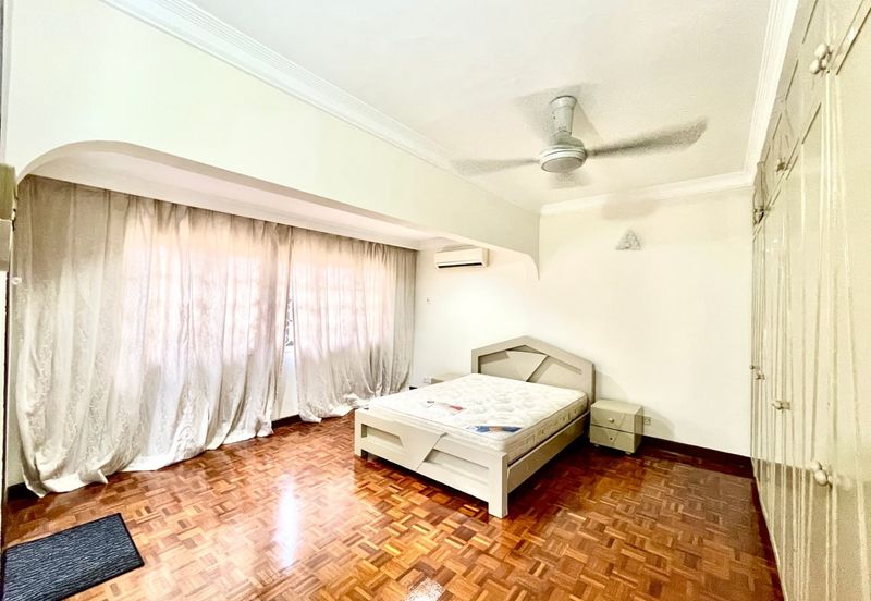 Double Storey BUNGALOW Lorong Kemaris Bangsar KL For Sale Freehold Near Jalan Maarof Lucky Garden Bangsar Bukit Bandaraya Medan Damansara