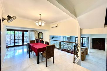 Double Storey BUNGALOW Lorong Kemaris Bangsar KL For Sale Freehold Near Jalan Maarof Lucky Garden Bangsar Bukit Bandaraya Medan Damansara