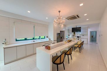 KGSAAS Golf Club, Seksyen 13