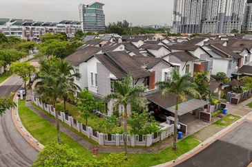 Seksyen 13, Shah Alam