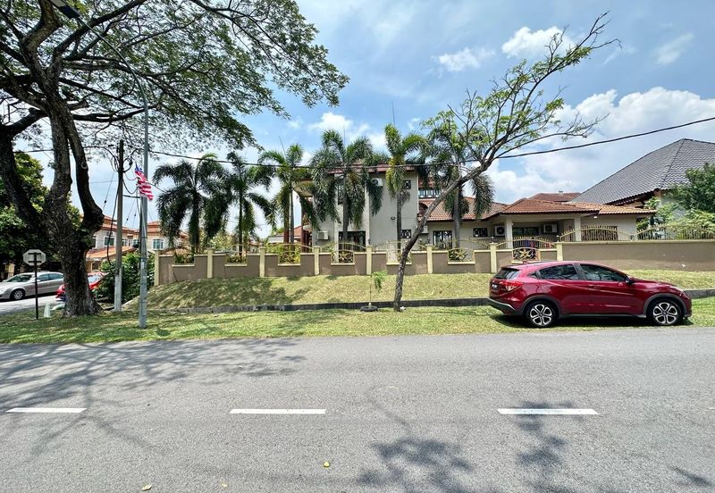 Desa Pinggiran Putra