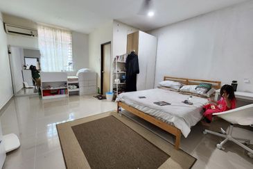 Desa Pinggiran Putra