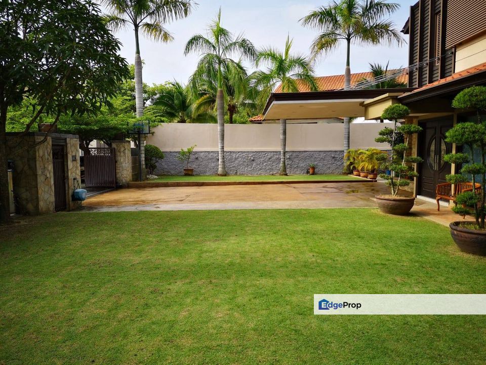 RENOVATED Double Storey Bungalow Banyan Close Bandar Bukit Mahkota, Bangi Freehold For Sale Near Bandar Seri Putra Bangi, Selangor, Bangi