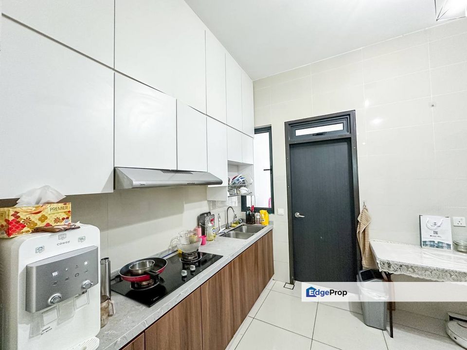 Double Storey Superlink Lagenda Gardens Bukit Jelutong Shah Alam Freehold For Sale, Selangor, Shah Alam