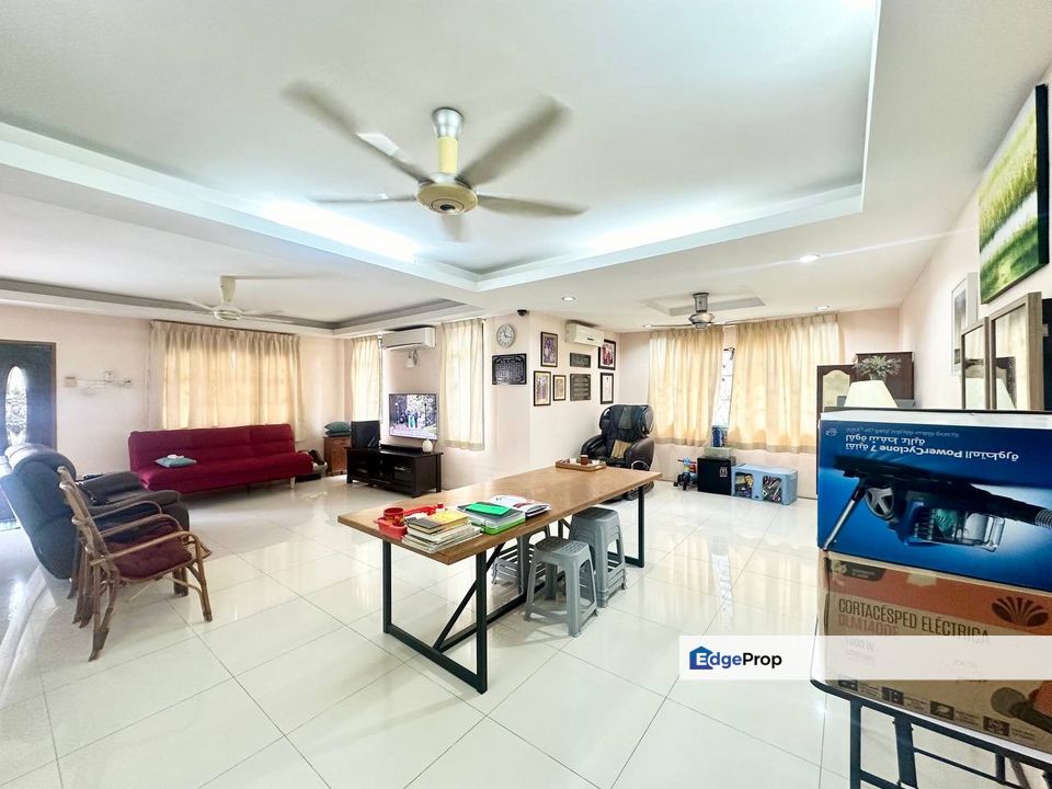 RENOVATED Double Storey Semi D Laman 2 Bandar Seri Putra Bangi FOR SALE Near Bandar Bukit Mahkota Freehold, Selangor, Bangi