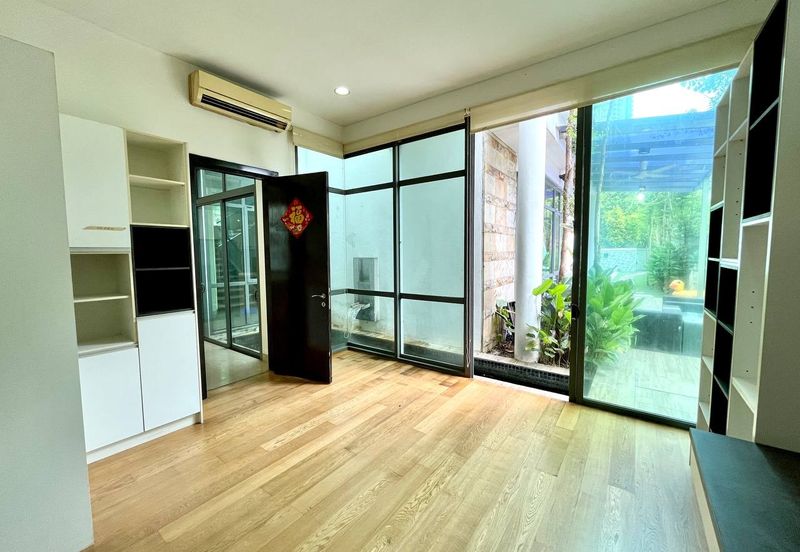 The Residence, Mont Kiara