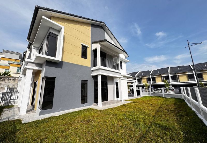 Bandar Tun Hussein Onn