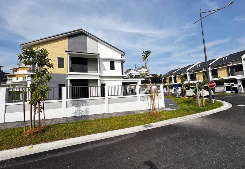 Bandar Tun Hussein Onn