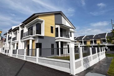 Bandar Tun Hussein Onn