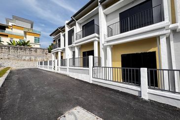 Bandar Tun Hussein Onn