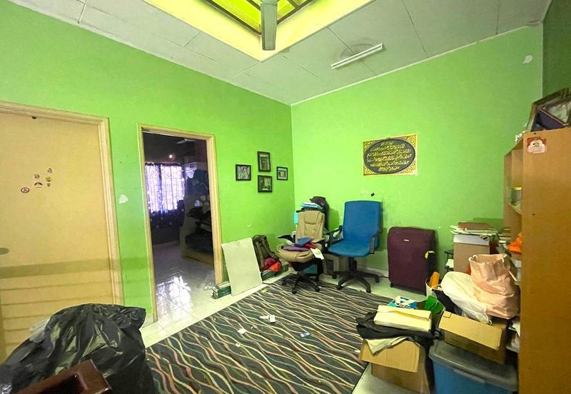 Jalan Spektrum U16 @ Taman Bukit Subang