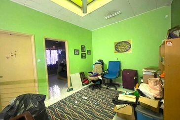 Jalan Spektrum U16 @ Taman Bukit Subang