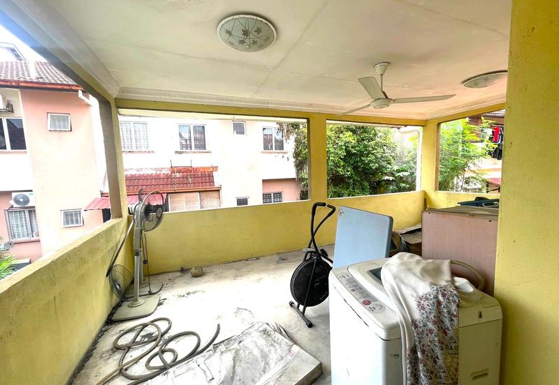 Jalan Spektrum U16 @ Taman Bukit Subang