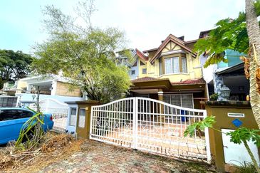 Jalan Spektrum U16 @ Taman Bukit Subang