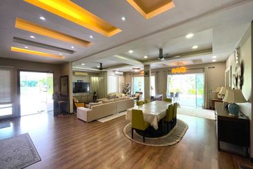 Bangi Lakehill Villas