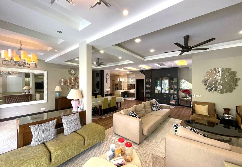 Bangi Lakehill Villas