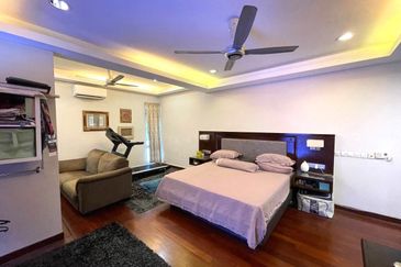 Bangi Lakehill Villas