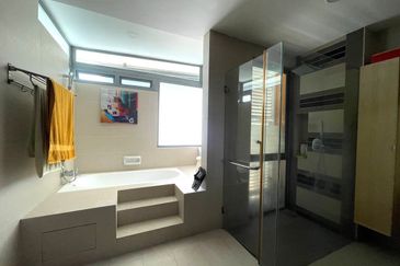 Bangi Lakehill Villas