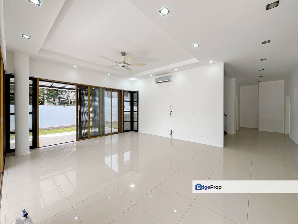 Banyan Close Bandar Bukit Mahkota Bangi Bungalow Double Storey For Sale Freehold Near Bandar Seri Putra, Selangor, Bangi