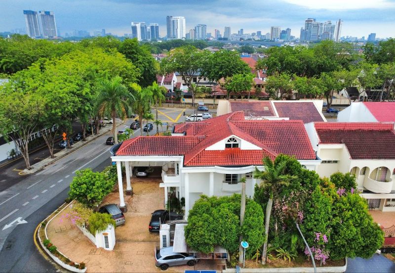 Taman Tun Dr Ismail (TTDI)