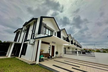 Avis 2 @ Setia Alam Sari