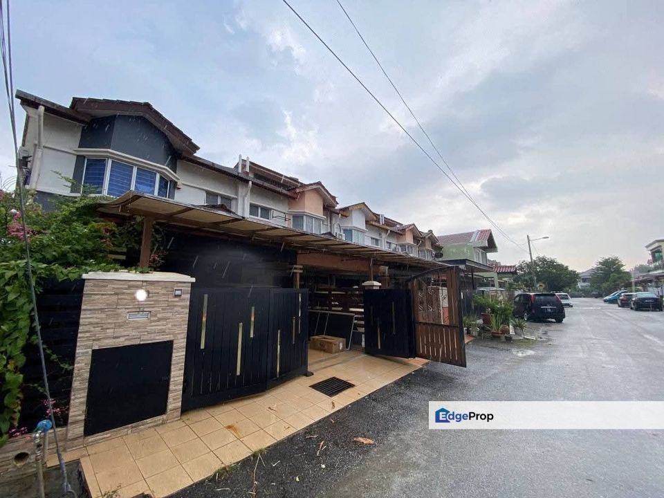 Seksyen 8 Bandar Baru Bangi 2 Storey End Lot Terrace For Sale (4 Bedrooms 3 Bathrooms), Selangor, Bangi
