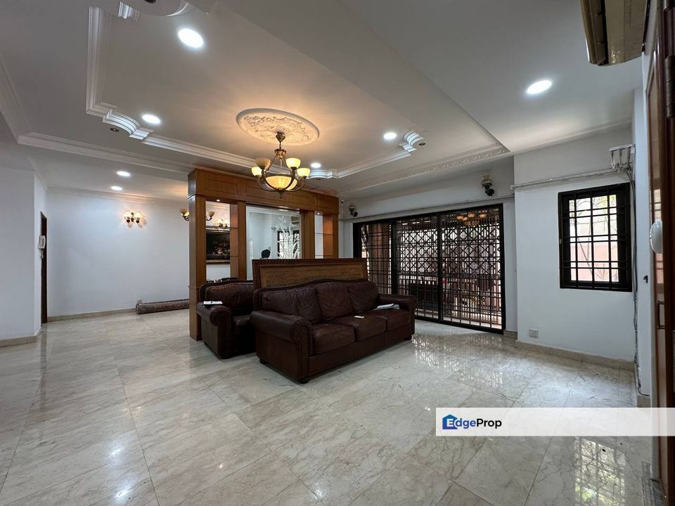 USJ 17 Subang Jaya Double Storey Semi D For Sale Freehold, Selangor, USJ