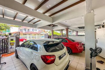 Bandar Tun Hussein Onn