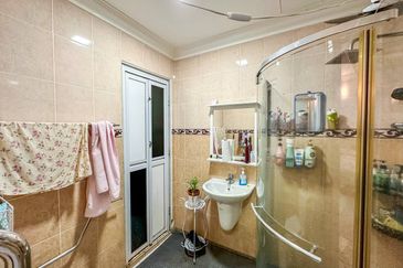 Bandar Tun Hussein Onn