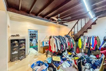 Bandar Tun Hussein Onn