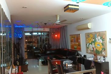 Royal Domain Sri Putramas II